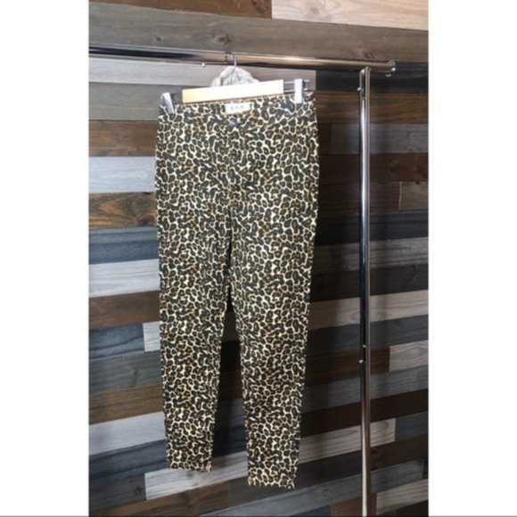 Free People Leopard Print Skinny Jeans NWOT - Picture 2 of 6